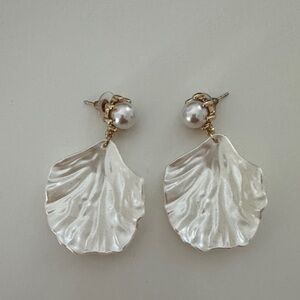 Elegant Pearl and Gold Leaf Earrings